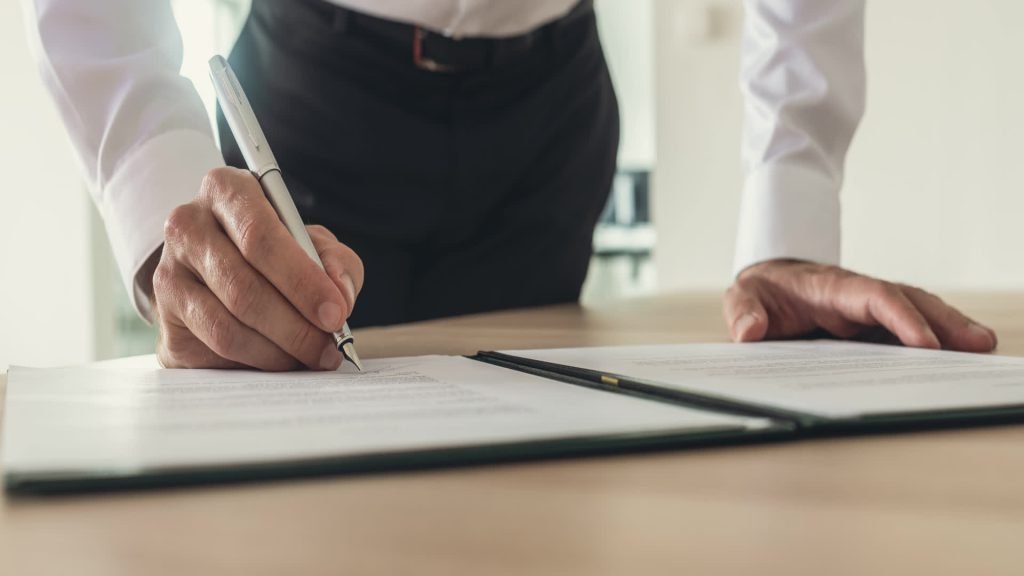 Person signing a declaration